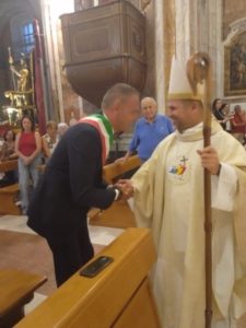 Ferrandina dà il benvenuto al nuovo vescovo, Sua Eccellenza ...